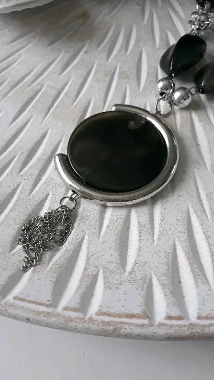 Collier - photo numéro 5