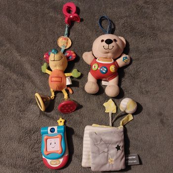 Lot jouet bébé