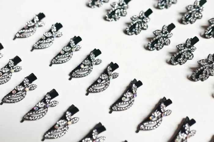 Lot de 40 petites pinces à cheveux avec strass - photo numéro 4