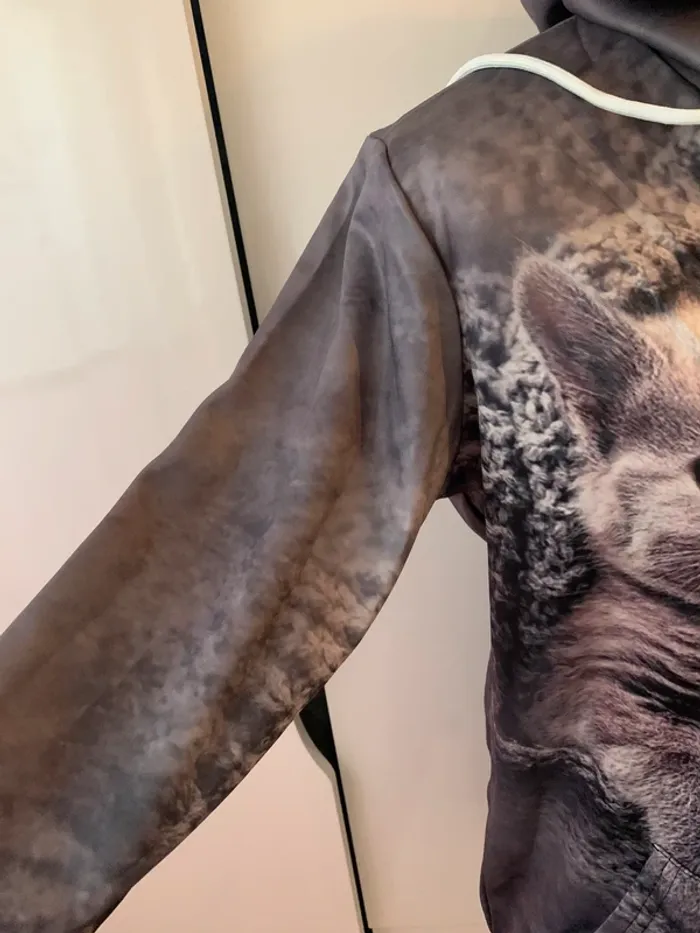 Sweat leger  zippe a capuche chat taille 36 - photo numéro 5