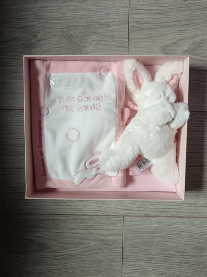 Doudou bonbon et carnet de santé doudou et compagnie