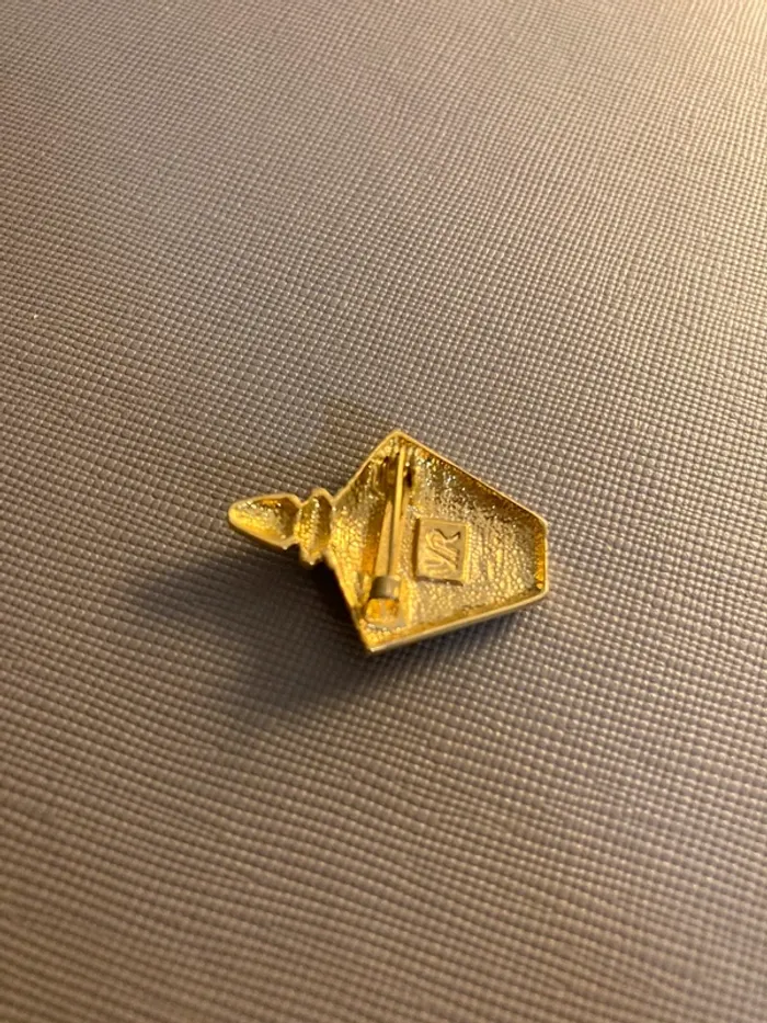 Broche dorée - photo numéro 4