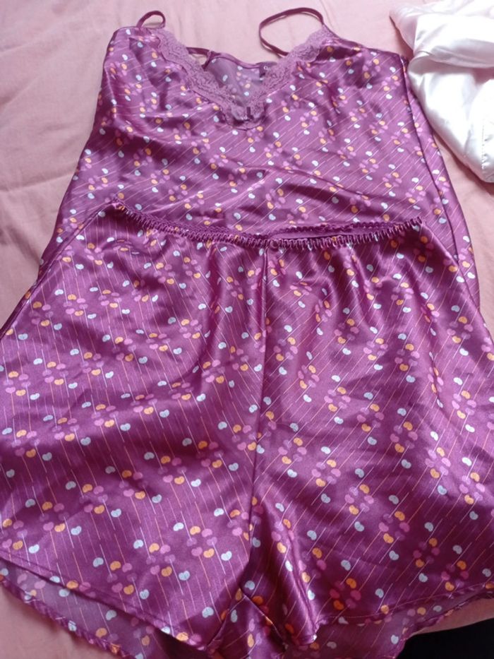 Ensemble nuit femme taille 42/44 - photo numéro 2