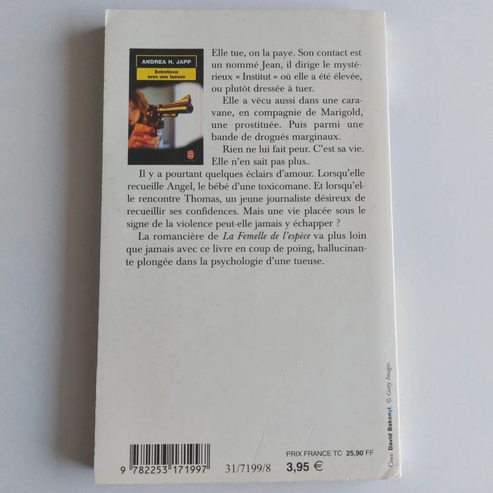 Livre - Entretiens avec une tueuse - photo numéro 2