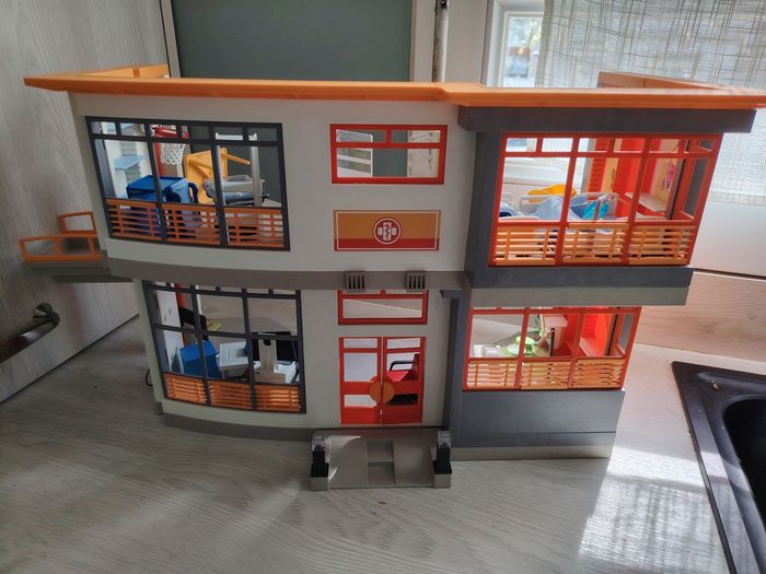 Clinique pédiatrique playmobil - photo numéro 3