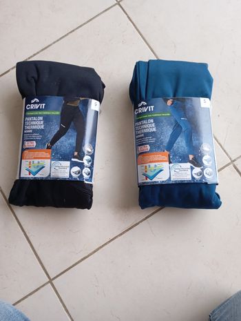 Lot de 2 pantalons technique thermique taille S neuf