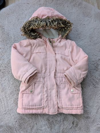 Manteau fille Vertbaudet 12 mois – rose capuche fausse fourrure – bon état