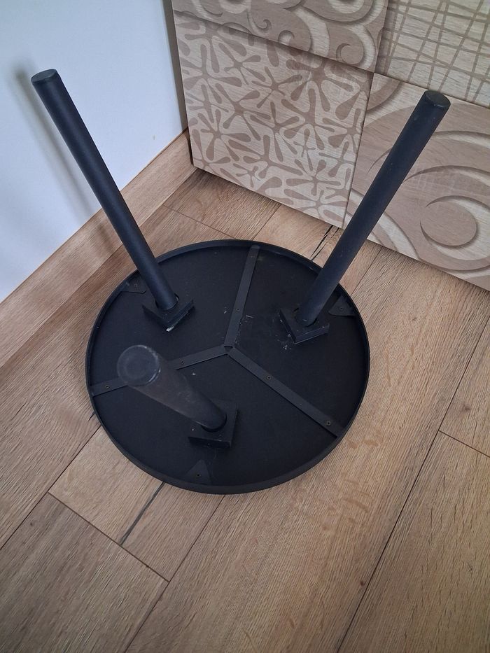 Table d'appoint - photo numéro 5