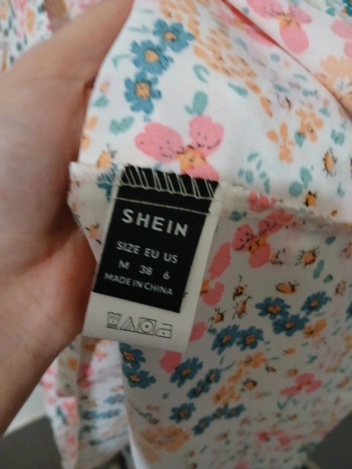 Blouse fleurie Shein taille M - photo numéro 5