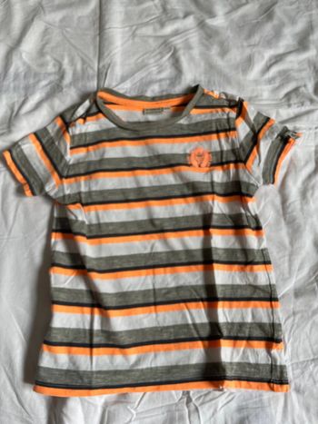 T shirt Garcia taille 6/7 ans