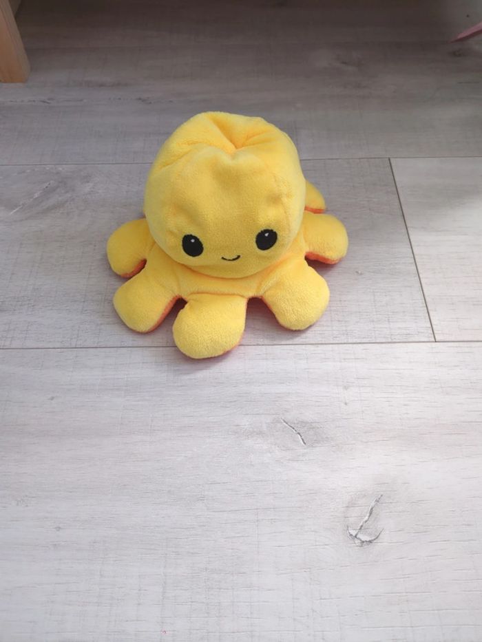 Pieuvre peluche émotion