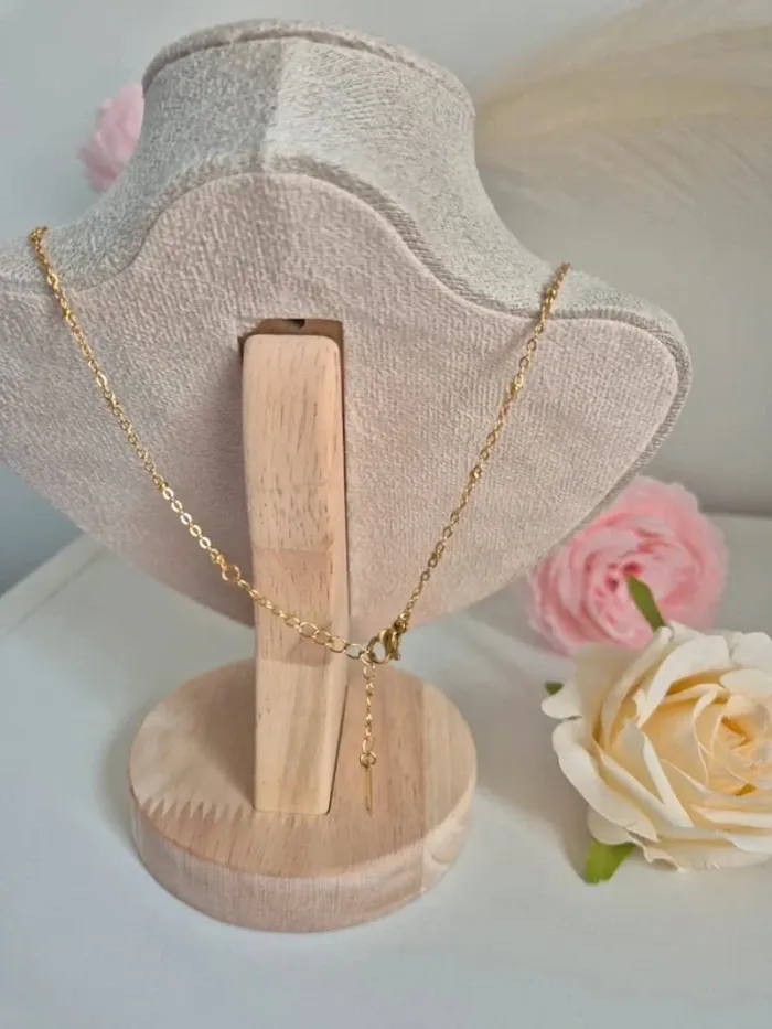 1 collier dorée en acier inoxydable avec croix et madone - photo numéro 5