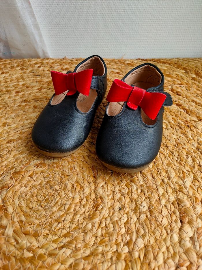 Ballerines noir a nœud rouge taille 26