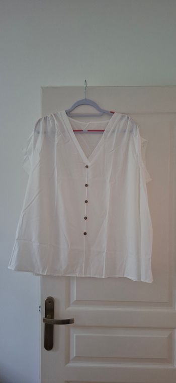 Tunique blanche, 7XL neuve