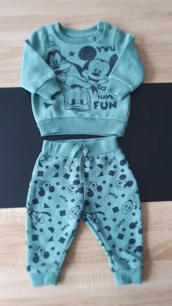 Ensemble pull et jogging 3-6 mois