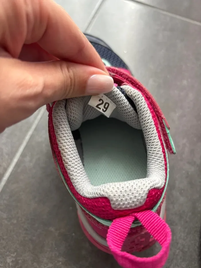 Vends chaussures de randonnée en 29 - photo numéro 3