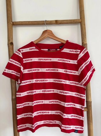 T-shirt rouge et blanc superdry