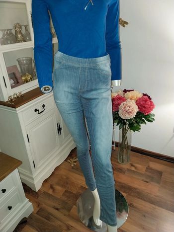 Jegging denim rayé Taille 38 en très bon etat