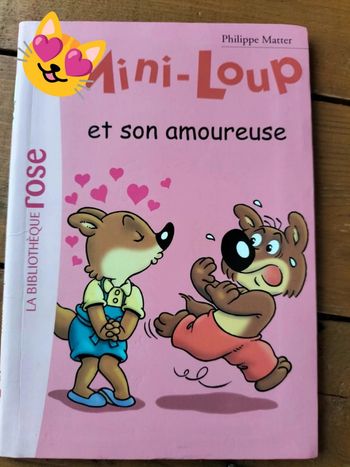 Mini-Loup et son amoureuse et Mini-Loup adore l'hiver!