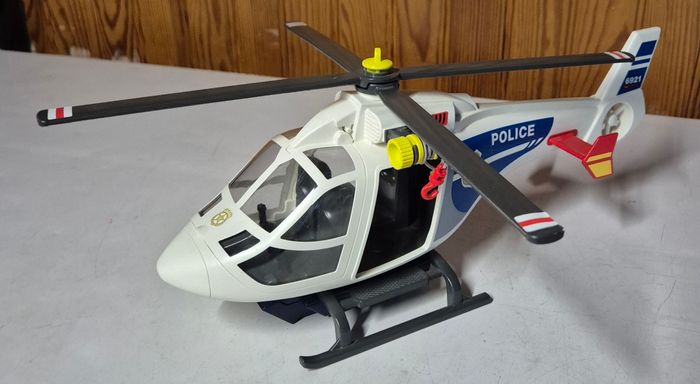 Playmobil hélicoptère police 6921 cockpit ouvrant treuil - photo numéro 1