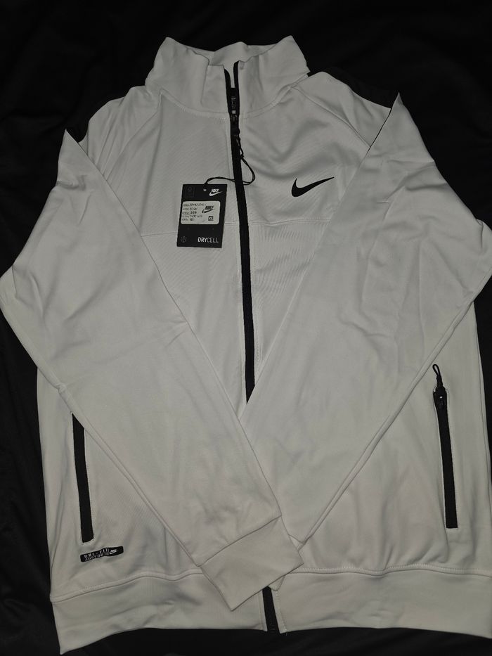 Ensemble de sport blanc et noir - photo numéro 4