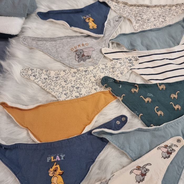 💙💙💙😍🤩🥰Lot bavoirs bandanas bébé🤩😍💙💙💙💙 - photo numéro 5