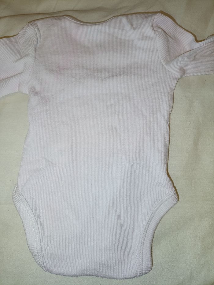 Body 0-1 mois - photo numéro 2