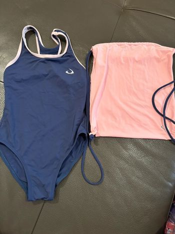 Maillot de natation taille 6/7 ans