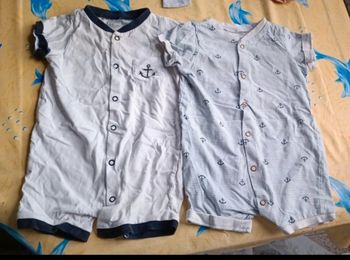 Lot 2 pyjama court 68