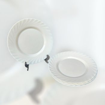6 assiettes plates blanc cassé arcopal Trianon
