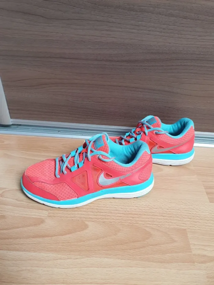 Baskets nike - photo numéro 2