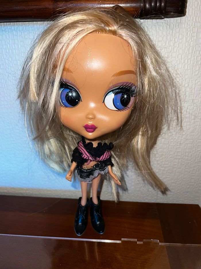 Poupée mattel rockabelle beauty cuties 2006, Style Blythe - photo numéro 3