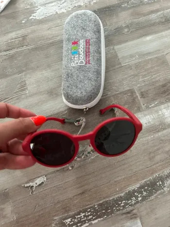 Lunette soleil enfant