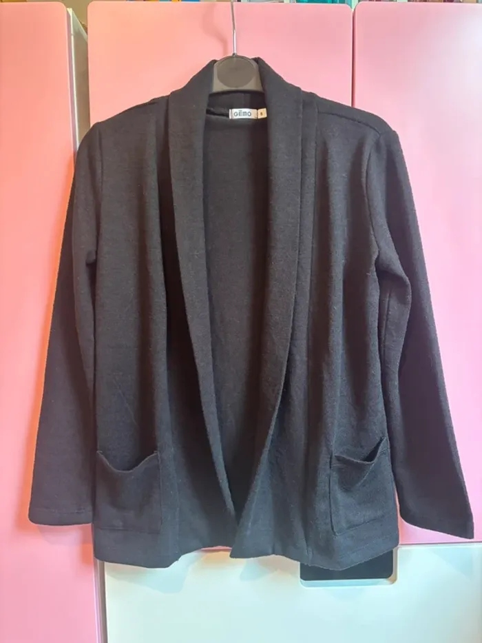 Gilet noir Gemo 8 ans - porté 1 fois
