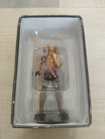 Figurine DC comics magog en plomb