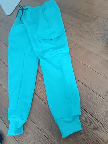 Jogging bleu clair type cargo