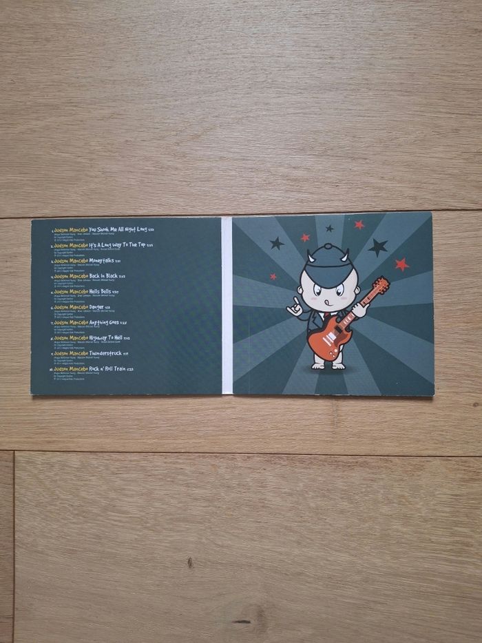Chansons pour bébé ACDC - photo numéro 2