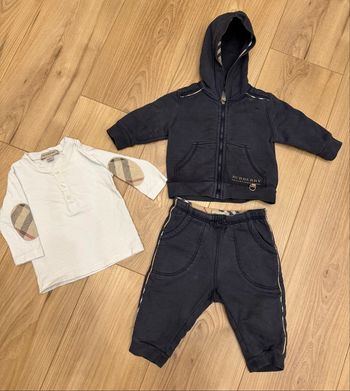 Ensemble Burberry authentique 6 mois