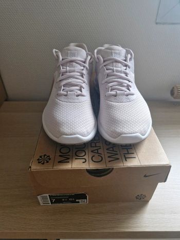 Chaussures Nike neuve