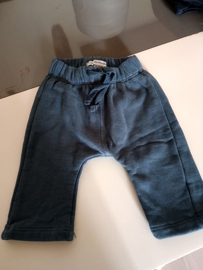 5 joggings - photo numéro 6