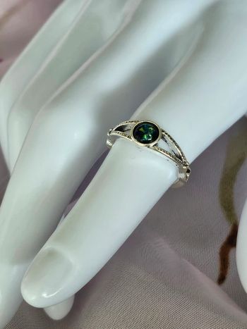 Bague avec pierre sélénite en acier inoxydable