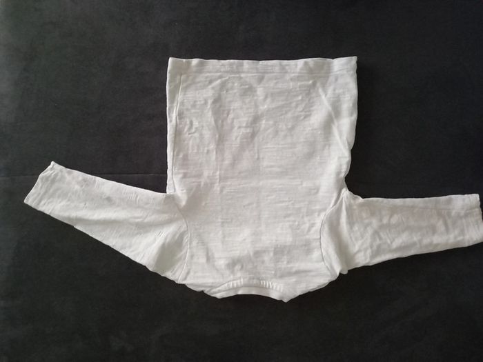 Pull/ t-shirt manches longues 9 mois - photo numéro 2