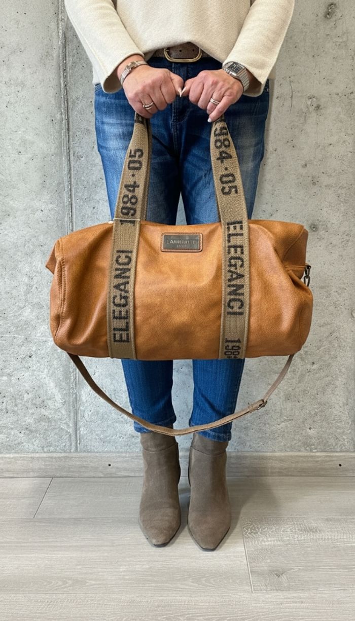 Sac de voyage spacieux camel