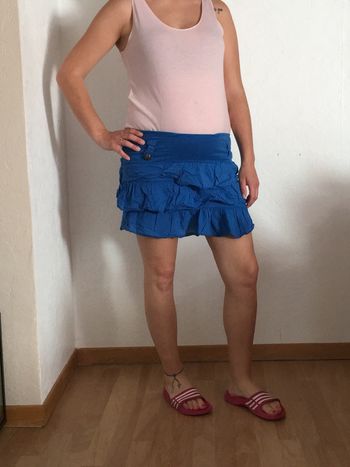 Jupe à volant bleue