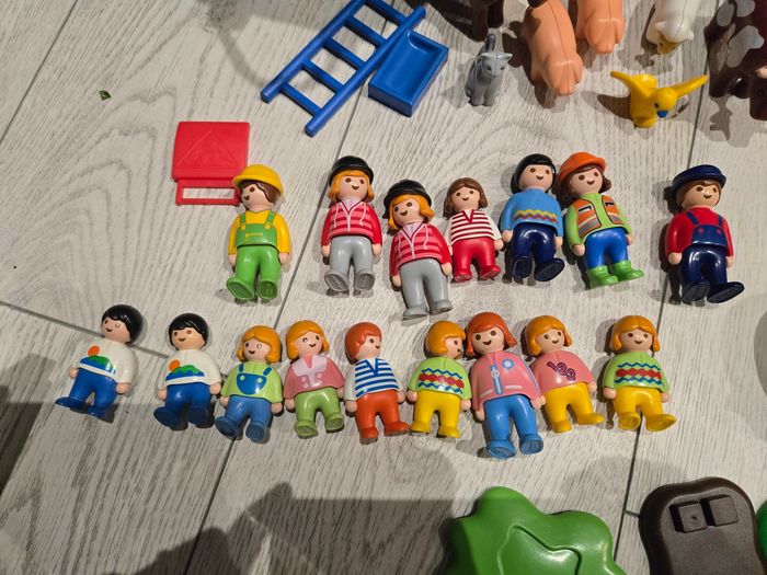 Gros lot playmobil 1er age - photo numéro 2