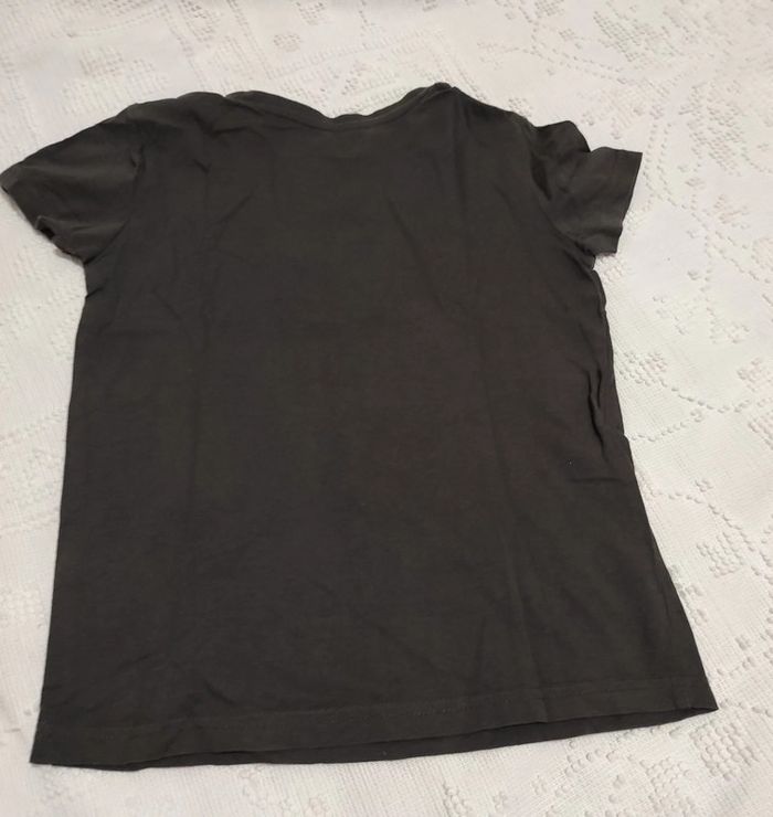 T-shirt 8 ans - photo numéro 2