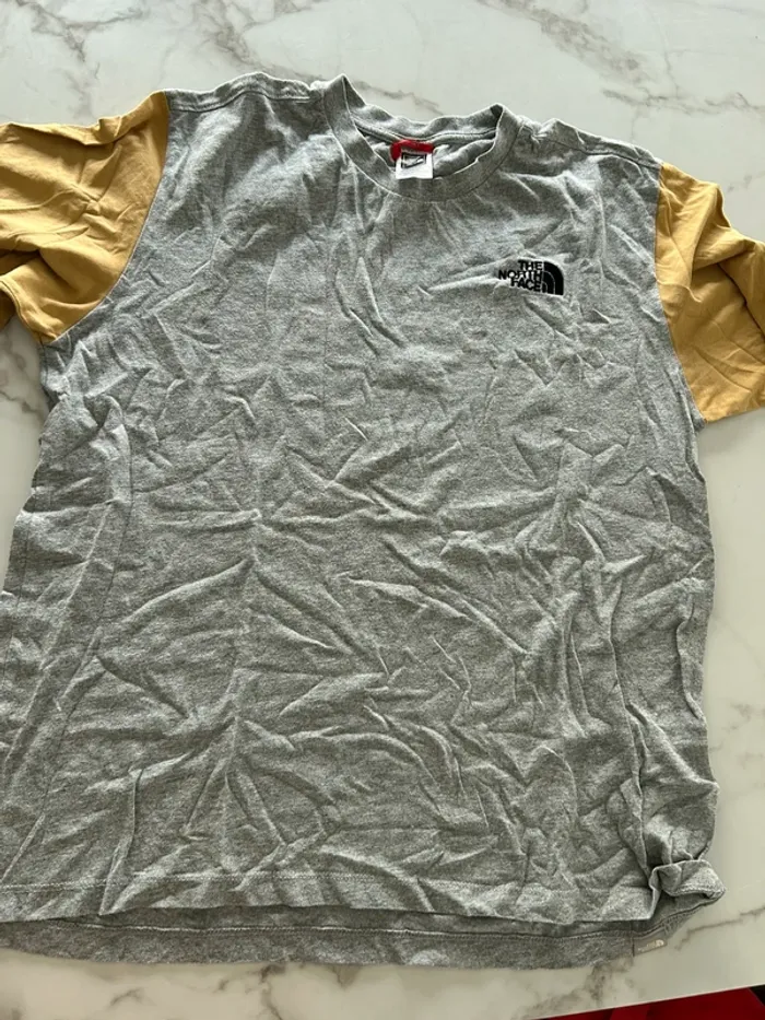 T-shirt north face taille m - photo numéro 2