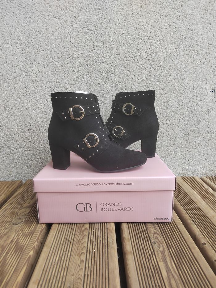 Bottines à strass noir effet daim – Taille 37 – Neuves avec étiquettes