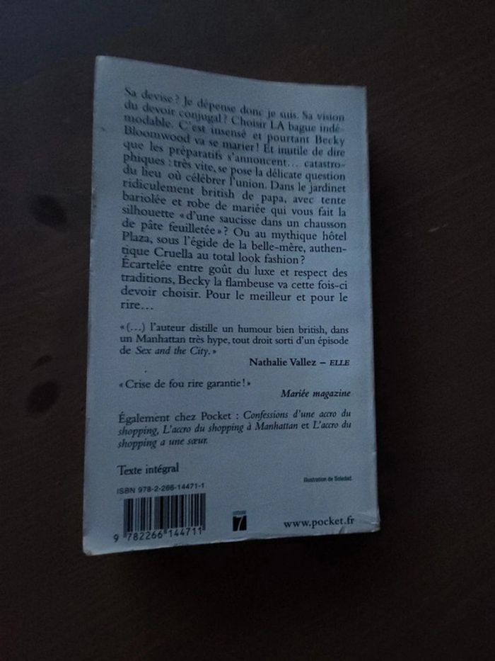 Livre de poche L'accro du shopping dit oui - photo numéro 2