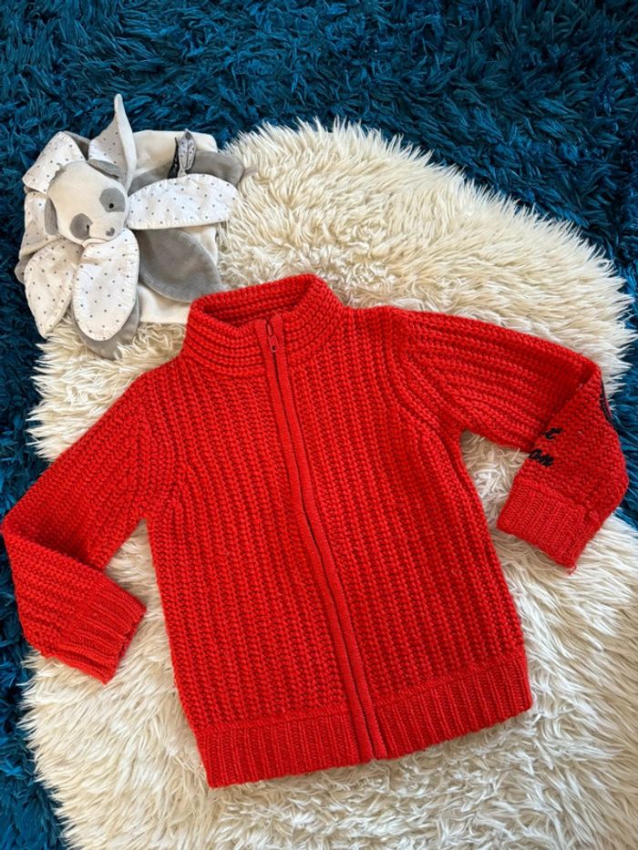 Joli gilet zippé taille 3 ans